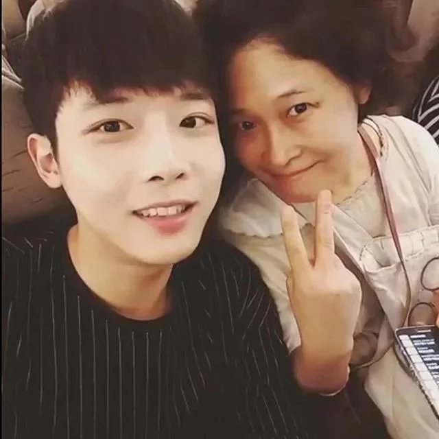 巩晓树芳