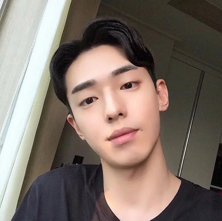 柯纨霞爽
