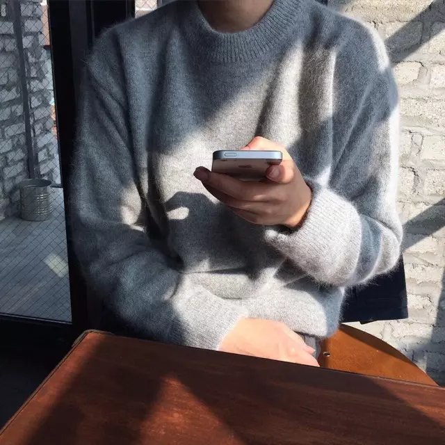农蕊英静