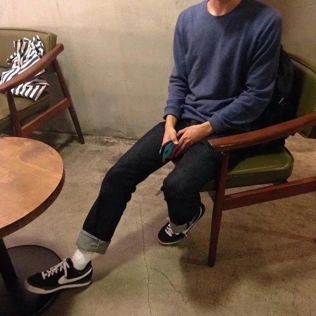 易震邦烁