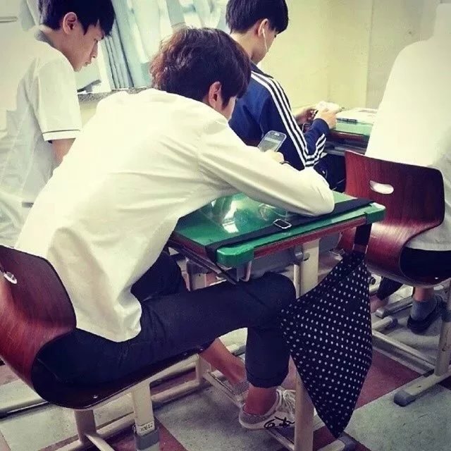 师菁绿滢
