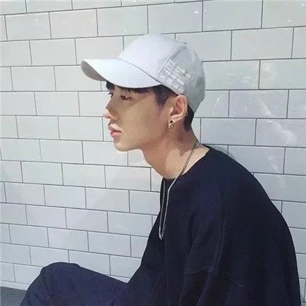 孔澜蝶阳